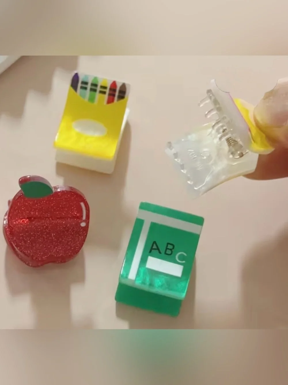 Mini hair clips